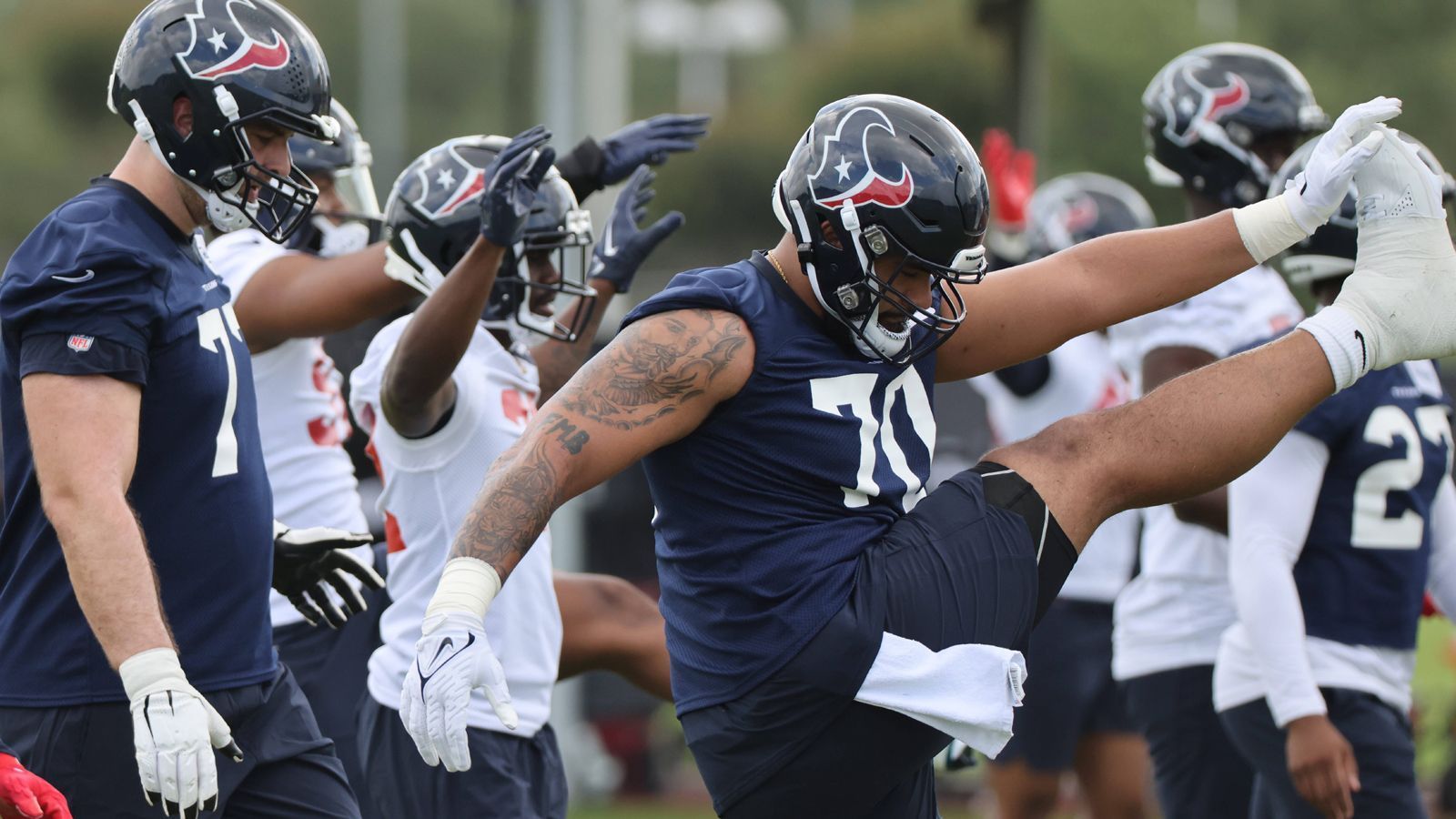 <strong>Houston Texans</strong><br>
                Lone Star Outlaws
