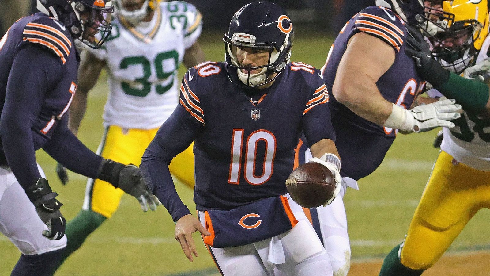 
                <strong>Buffalo Bills: Mitch Trubisky</strong><br>
                &#x2022; als Free Agent (zuletzt bei den Chicago Bears) -<br>&#x2022; Vertrag: 2,5 Millionen US-Dollar für ein Jahr -<br>&#x2022; in der NFL seit: 2017 (2. Pick)<br>
              