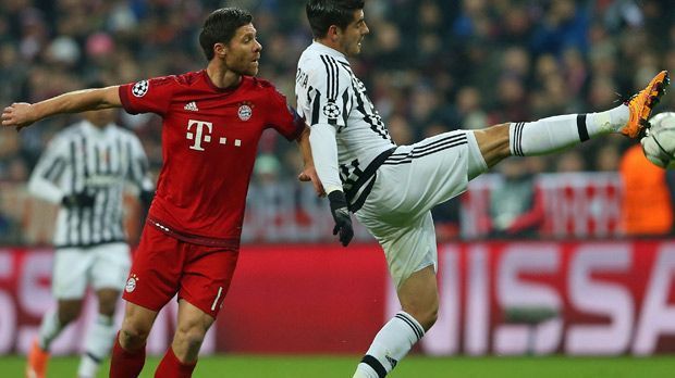 
                <strong>Xabi Alonso</strong><br>
                Xabi Alonso: Um den Spielaufbau bemüht, aber wenig bis kaum effektiv. Seinen Verlagerungen auf die Außen fehlte die Effektivität, sie machten das Spiel langsam. Machte in der 60. Platz für Coman. Anschließend ging es mit Bayern bergauf. ran-Note: 5
              