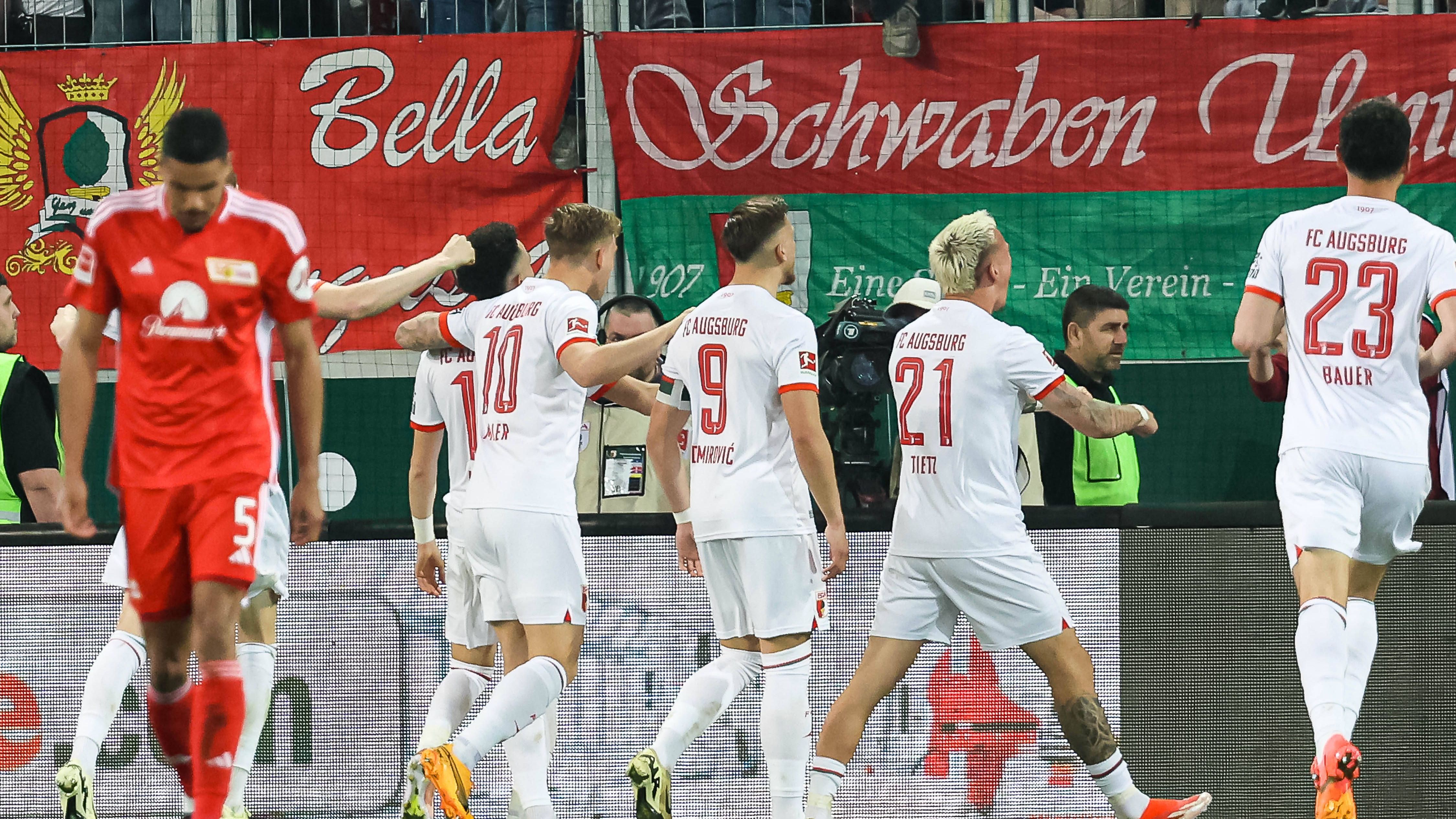 <strong>8. Platz: FC Augsburg (39 Punkte, -1 Tor)</strong><br>Der FCA war das Team der Stunde und hat sich zum internationalen Anwärter hochgearbeitet. In Frankfurt gab es mit dem 1:3 trotz Pausenführung aber einen Rückschlag. Europa ist trotzdem weiterhin drin. Das Restprogramm ist mit den Spielen gegen den VfB, den FCB und Bayer 04 aber knüppelhart.