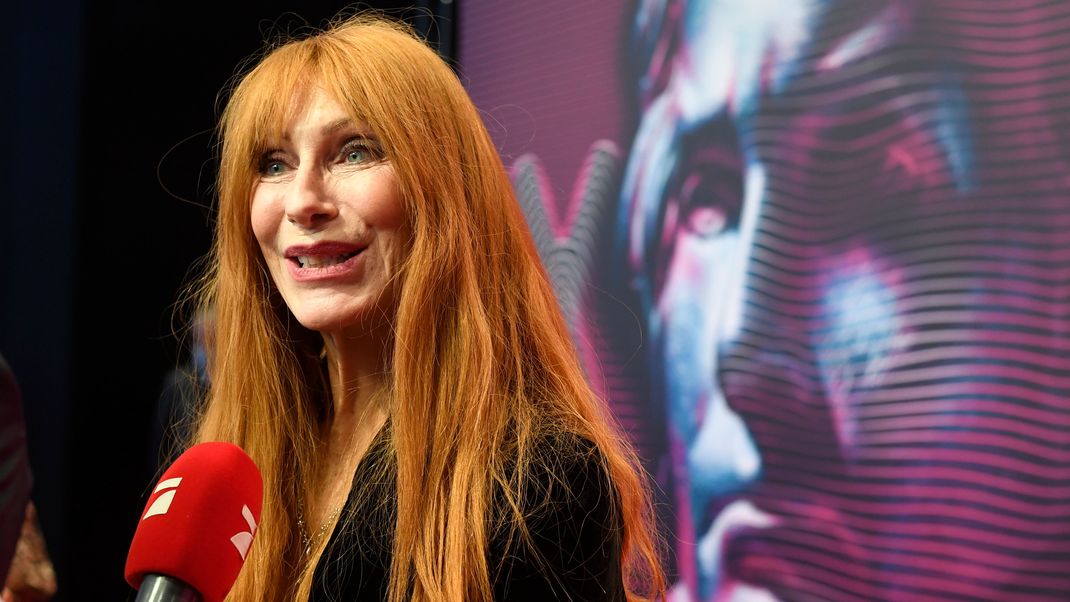 Fans kennen die Schauspielerin Andrea Sawatzki stets gut gelaunt und fröhlich, von ihren schweren Jahren lässt sie sich nichts anmerken.&nbsp;