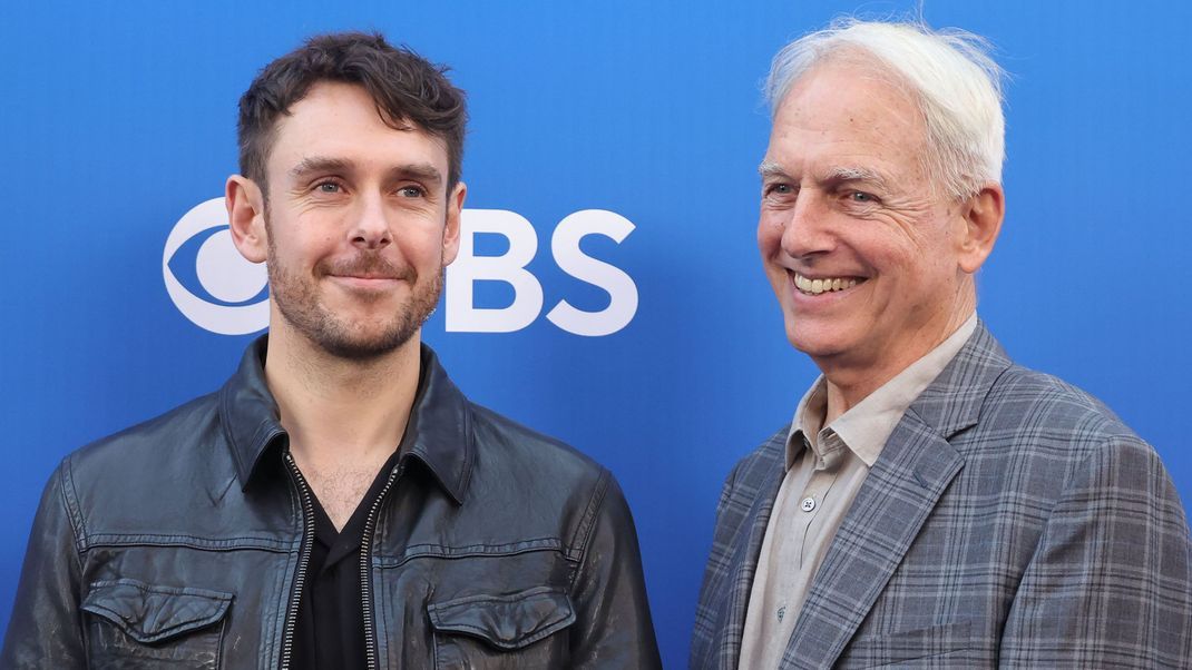 Familiengeschäft: Mark Harmon (r.) kommt 2024 mit seinem Sohn, dem Schauspieler Sean Harmon, zu einem Event des Senders CBS in den Paramount-Studios. Gemeinsam leiten sie auch ihre Produktionsfirma.