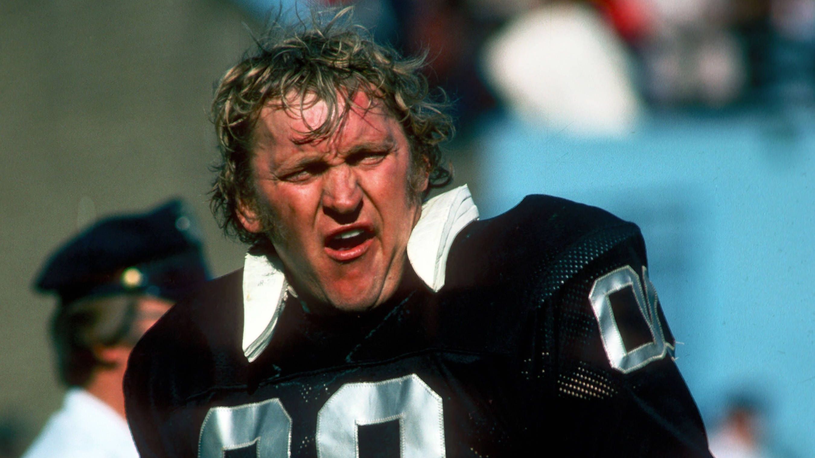 <strong>00: Jim Otto</strong><br>Team: Oakland Raiders<br>Position: Center<br>Erfolge: Pro Football Hall of Famer, zehnmaliger All-Pro