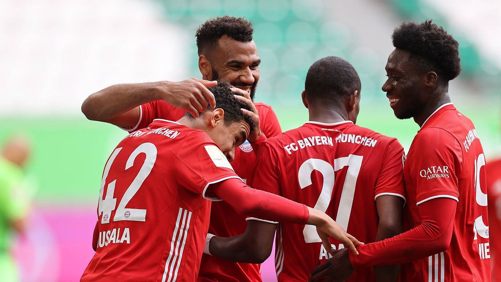 
                <strong>Musiala-Gala gegen Wolfsburg: Bayern-Stars in der Einzelkritik</strong><br>
                In einem spektakulären Spiel ringt der FC Bayern den VfL Wolfsburg mit 3:2 nieder und liegt nun wieder sieben Punkte vor Verfolger RB Leipzig. ran.de hat die Noten für die Bayern-Stars.
              