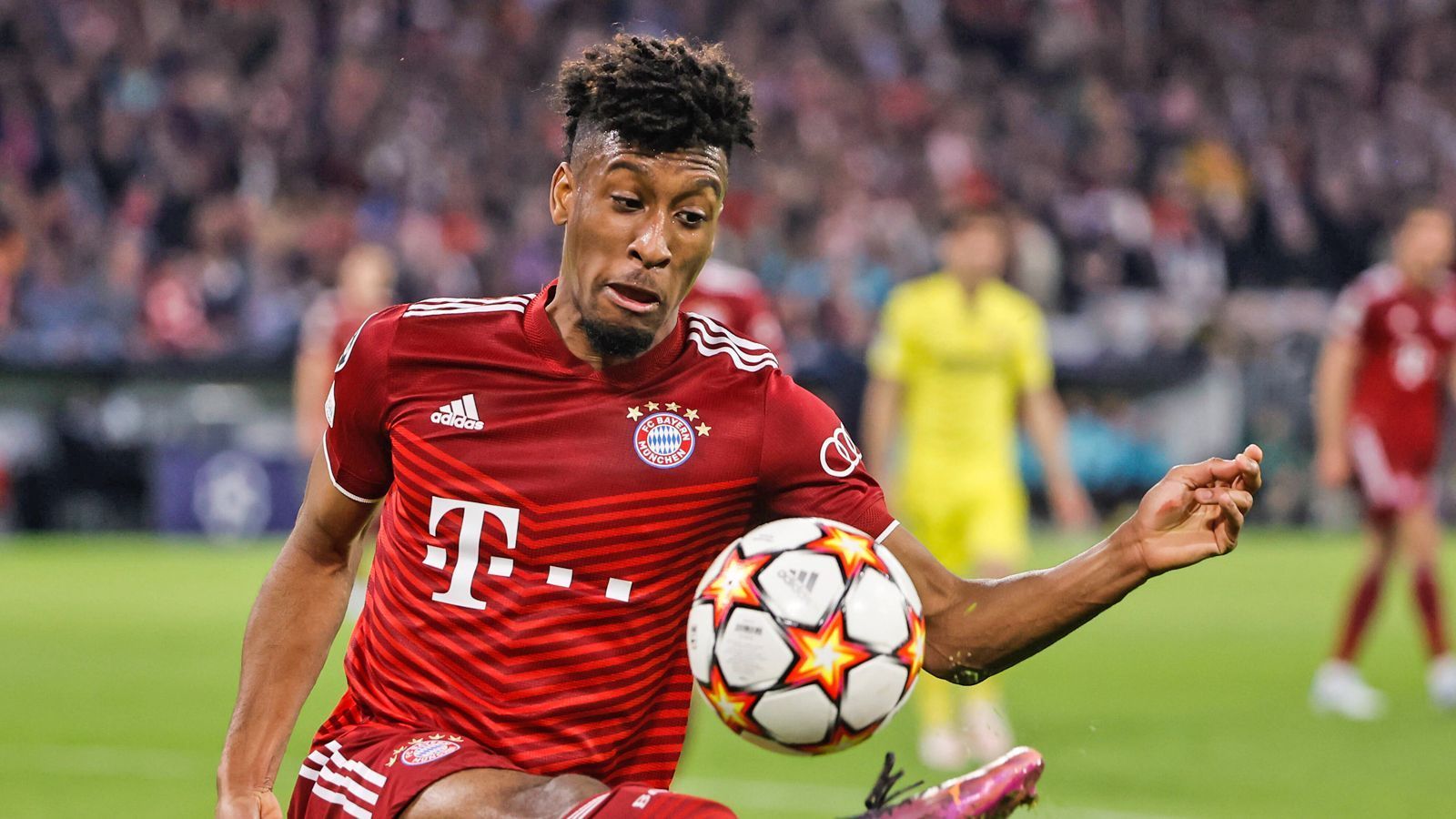 
                <strong>Platz 8 (geteilt): Kingsley Coman</strong><br>
                &#x2022; Preis: 14 Millionen<br>&#x2022; Verein: FC Bayern München<br>&#x2022; Punkte 2021/22: 165<br>
              