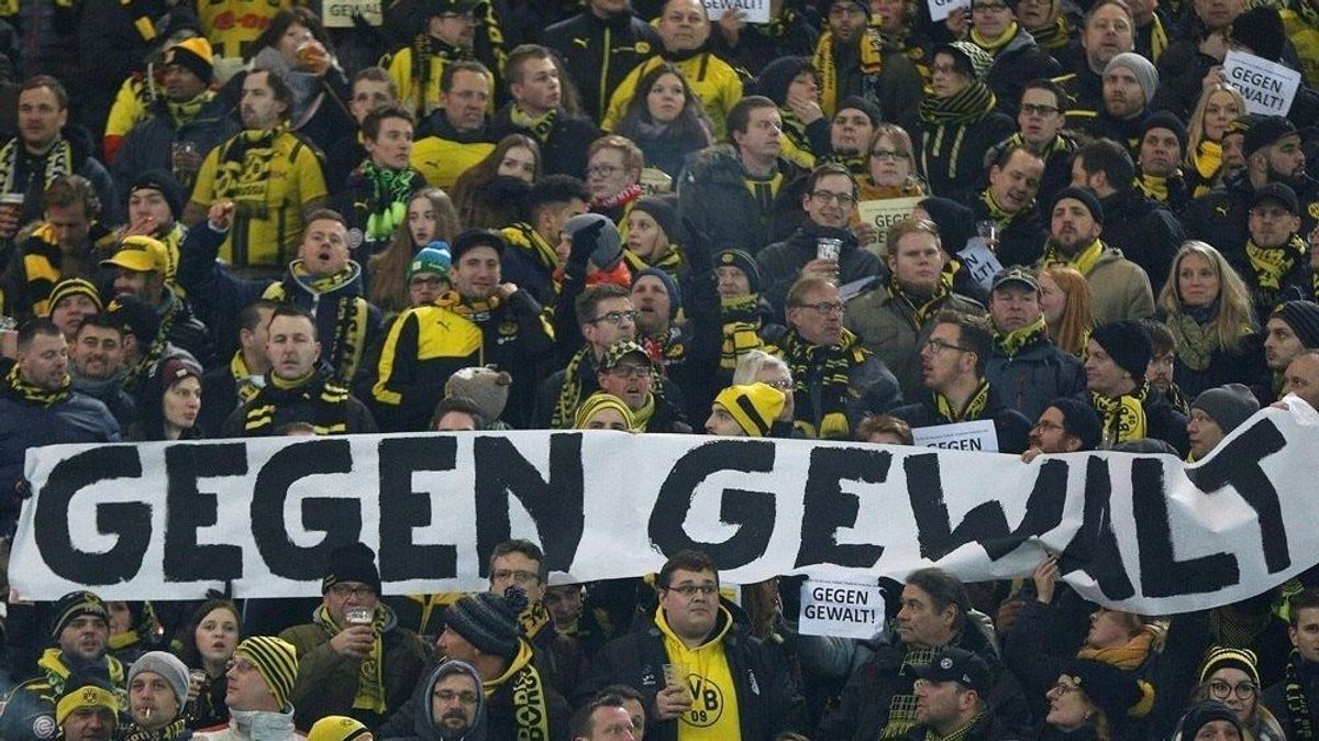 Polizei verhaftet zwei Dortmund-Hooligans