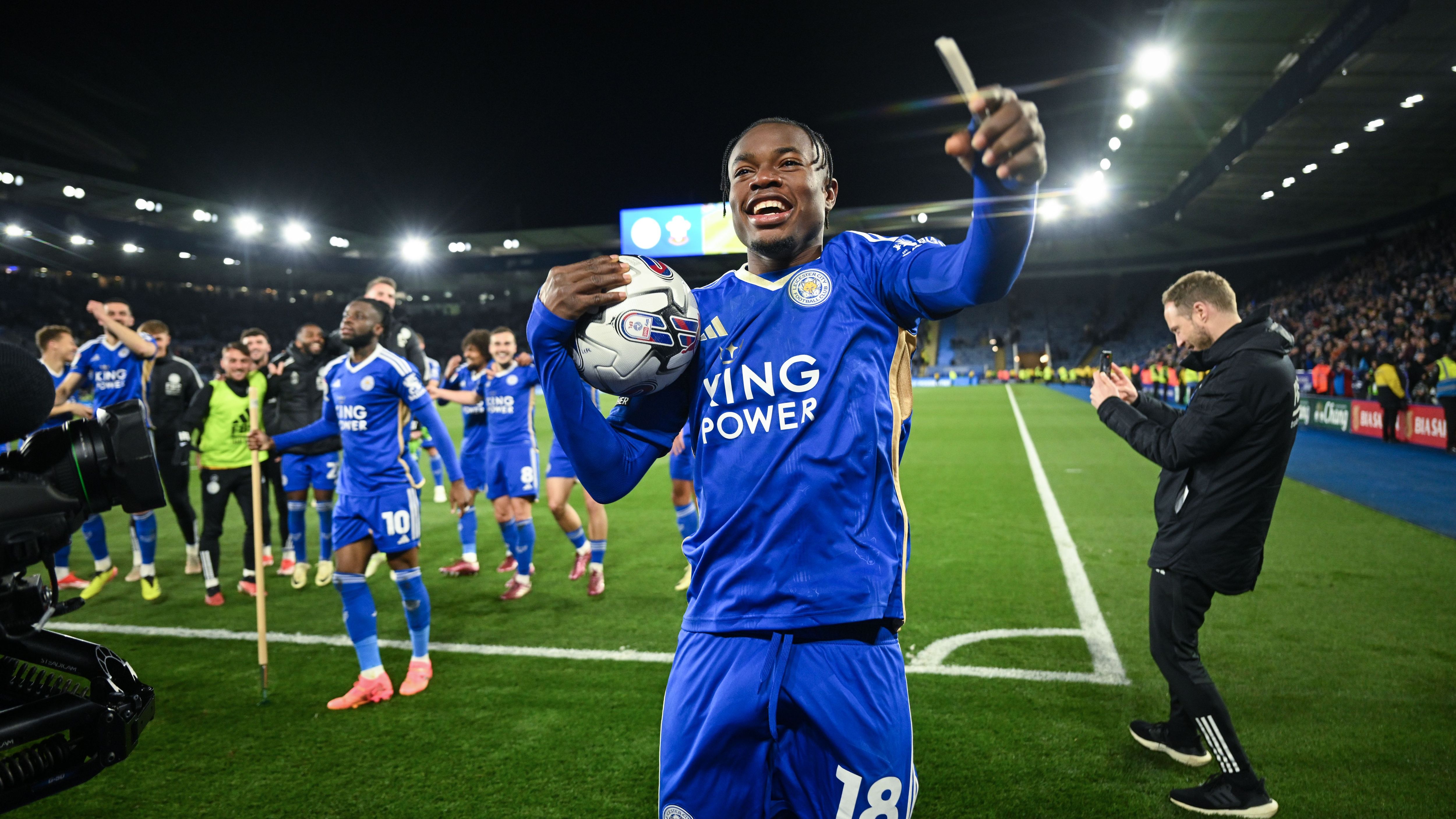 <b>Platz 20: Issahaku Fatawu  (7 Millionen Euro Overpay)</b><br>- Wechsel: Sporting Lissabon zu Leicester City<br>- Position: Rechtsaußen<br>- Marktwert: 10 Millionen <br>- Ablösesumme: 17 Millionen Euro