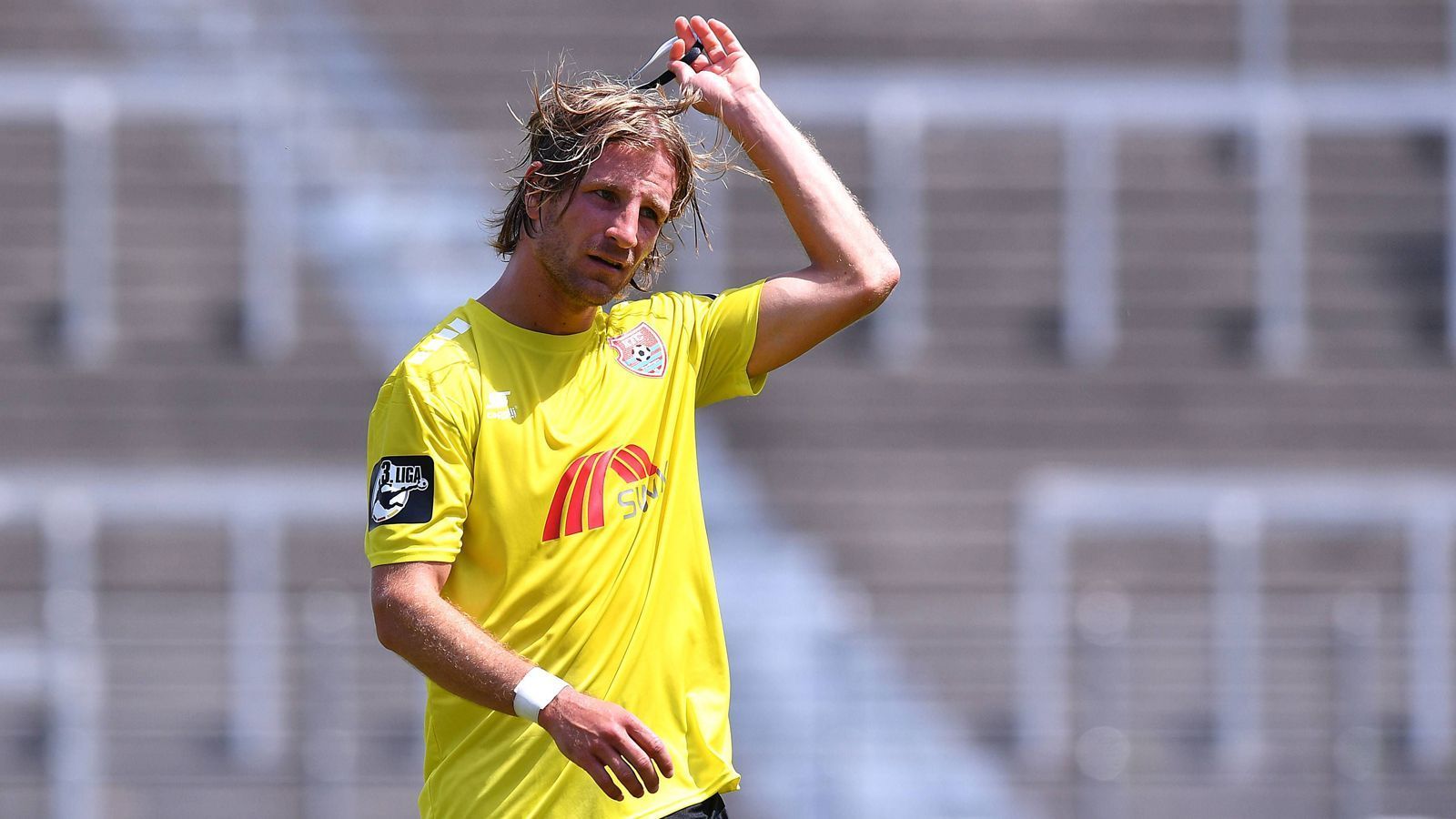 
                <strong>Stefan Aigner (KFC Uerdingen)</strong><br>
                Der KFC Uerdingen ist die fünfte Station von Stefan Aigner in Deutschland. Für Wacker Burghausen, 1860 München, Arminia Bielefeld und Eintracht Frankfurt bestritt der 30-Jährige 126 Bundesliga- und 148 Zweitliga-Spiele. Nach dem Lizenzentzug der Löwen im Jahr 2017 zog es ihn für eine Saison zu den Colorado Rapids. Nun will Aigner mit Uerdingen zurück in die 2. Liga.
              