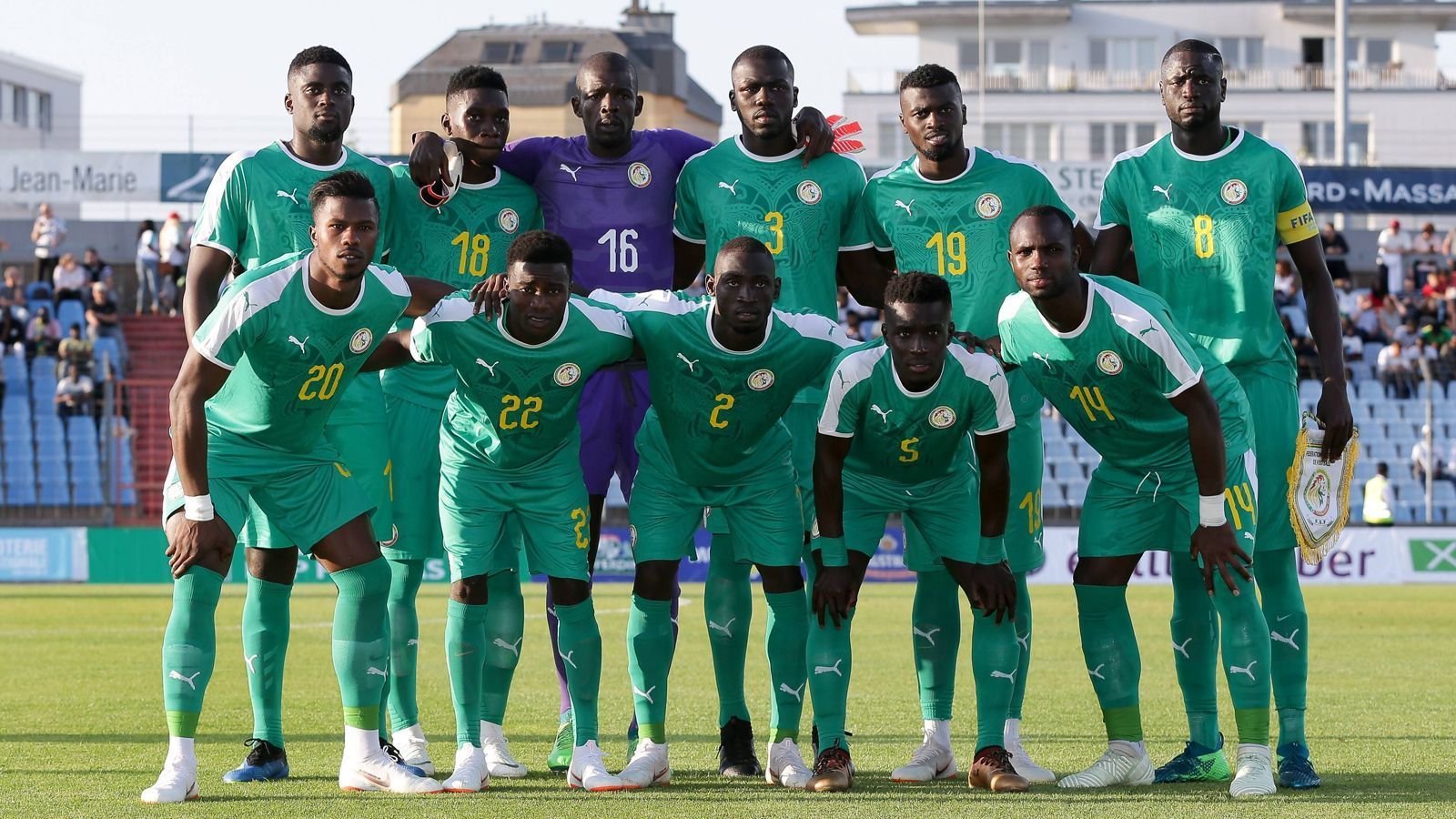 
                <strong>Senegal: 26,7 Jahre</strong><br>
                Jüngster Spieler: Moussa Wague, 19 Jahre (4.10.1998)Ältester Spieler: Khadim N'Diaye, 33 Jahre (30.11.1984)
              