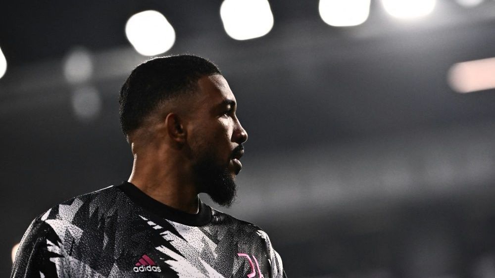 <strong>Bremer (Juventus Turin)</strong><br>Der FC Bayern soll laut "Calciomercato" an Juventus-Verteidiger Bremer interessiert sein – allerdings buhlen auch Manchester United, Liverpool und Chelsea um den 28-Jährigen. Ein Transfer gilt dennoch als unwahrscheinlich: Bremer verlängerte erst im Sommer langfristig bei Juve, ehe er sich im Oktober das Kreuzband riss. Nur ein "verrücktes Angebot" über 70 bis 80 Millionen Euro könnte die Italiener wohl umstimmen, die den Abwehrmann eigentlich als unverkäuflich betrachten.