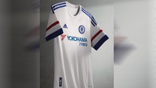 
                <strong>FC Chelsea</strong><br>
                Wenn der FC Chelsea in der Saison 2015/16 auswärts antritt, wird dieses Trikot übergestreift. Beim Heim-Dress halten es die Blues weiter klassisch ...
              