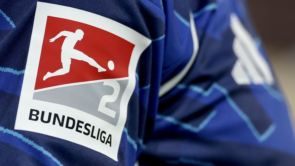 FC Schalke 04 v Hertha BSC - 2. Bundesliga