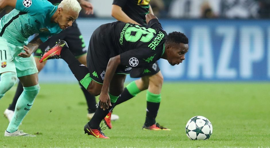 
                <strong>Ibrahima Traore (Borussia Mönchengladbach)</strong><br>
                Ibrahima Traore: Am meisten überraschte die Laufbereitschaft des Afrikaners. Defensiv sehr wach und auch offensiv fummelte Traore weniger als sonst, was ihm öfter stehen würde. Phasenweise sehr aufgedreht, motiviert und trotzdem diszipliniert. Das wäre seine Bewertung nach den ersten 60 Minuten. Danach verlor er etwas den Faden und konnte nicht mehr an seine Leistung aus der ersten Halbzeit anknüpfen. ran-Note: 3-
              