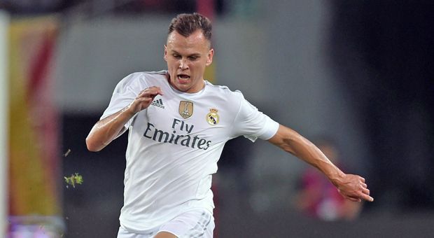 
                <strong>LM: Denis Cheryshev</strong><br>
                Real Madrid1 Titel (2016)1 CL-Spiel, 38 Einsatzminuten 
              