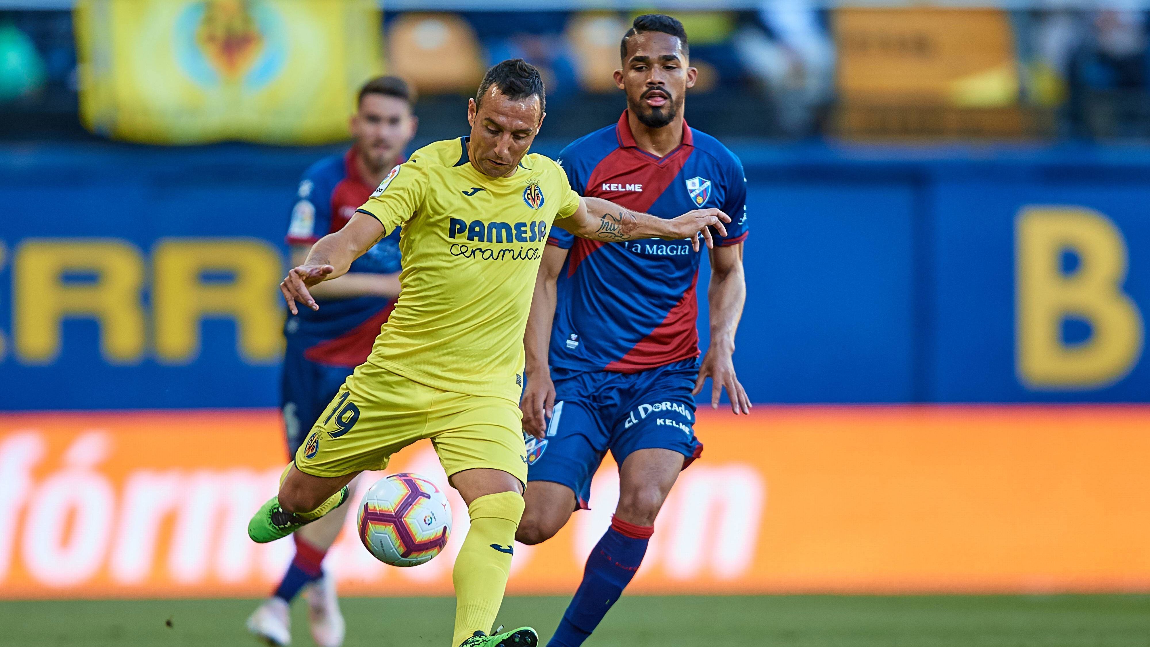 
                <strong>Rückkehr zum FC Villarreal</strong><br>
                Cazorla kehrte zum FC Villarreal zurück. Zunächst nur, um sich fit zu halten. Doch der 34-Jährige machte große Fortschritte, so dass der Verein ihm einen Ein-Jahresvertrag anbot. Das Comeback war perfekt. 
              