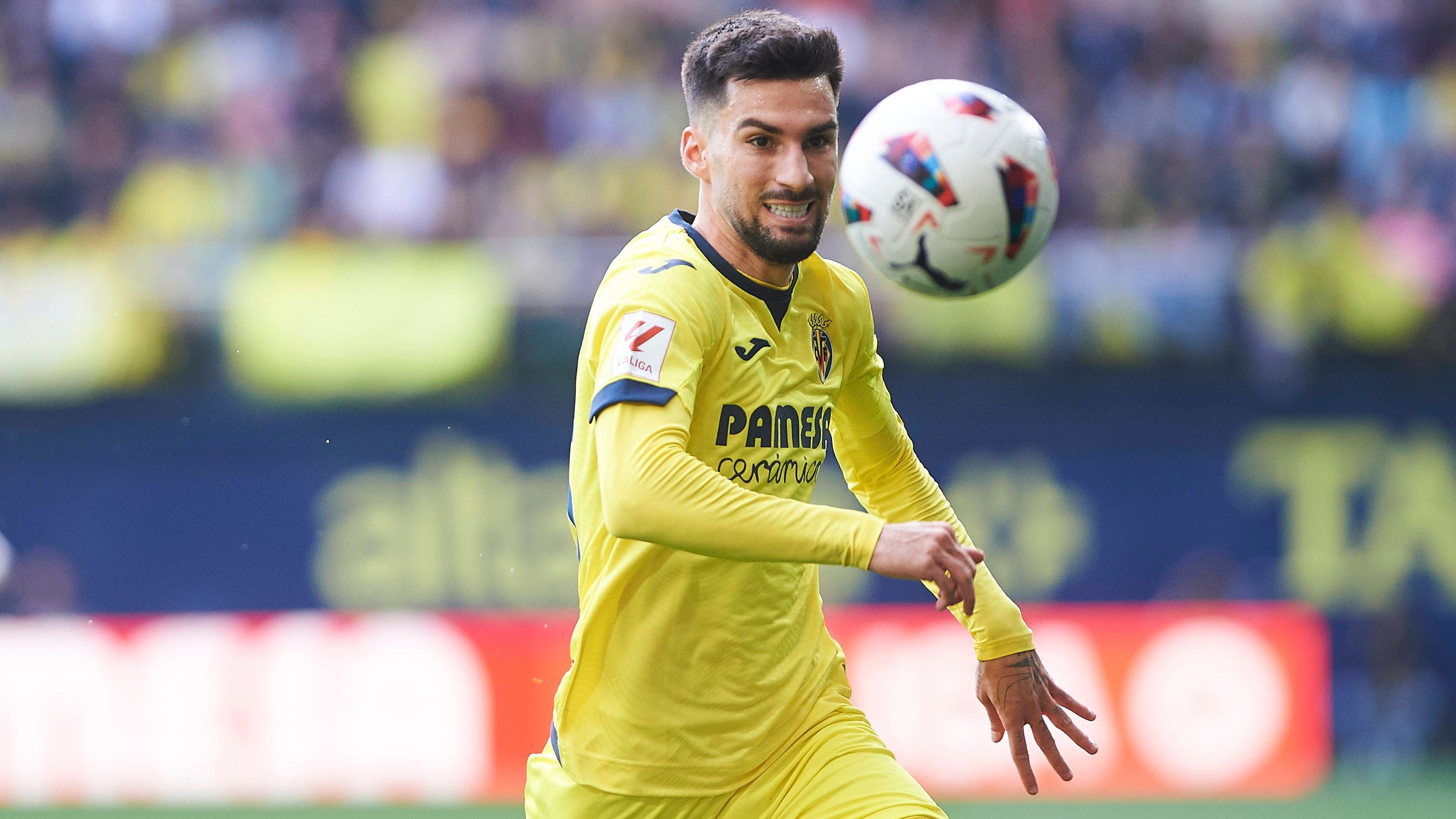 <strong>Platz 15: Álex Baena (FC Villarreal)</strong><br>Vorlagen: 9<br>Spiele: 25<br>Position: Offensives Mittelfeld
