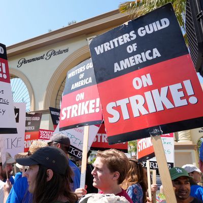 Streik legt Betrieb in Hollywood lahm