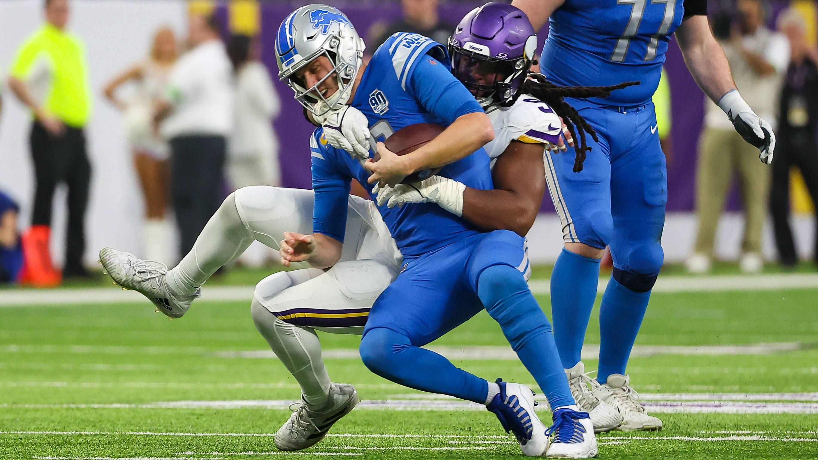 <strong>Platz 4 (geteilt): Detroit Lions</strong><br>Zugelassene Quarterback-Sacks 2023: 31