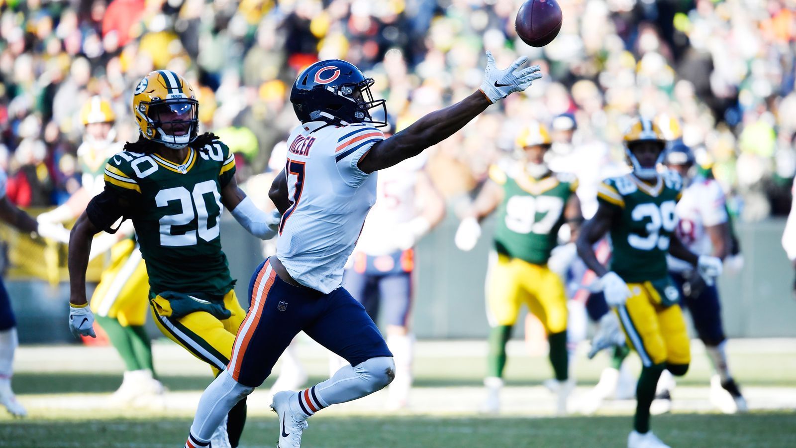 
                <strong>Chicago Bears</strong><br>
                Ausgeschieden nach Woche 15NFC North:1. Green Bay Packers (11-3)2. Minnesota Vikings (10-4)3. Chicago Bears (7-7)4. Detroit Lions (3-10-1)
              