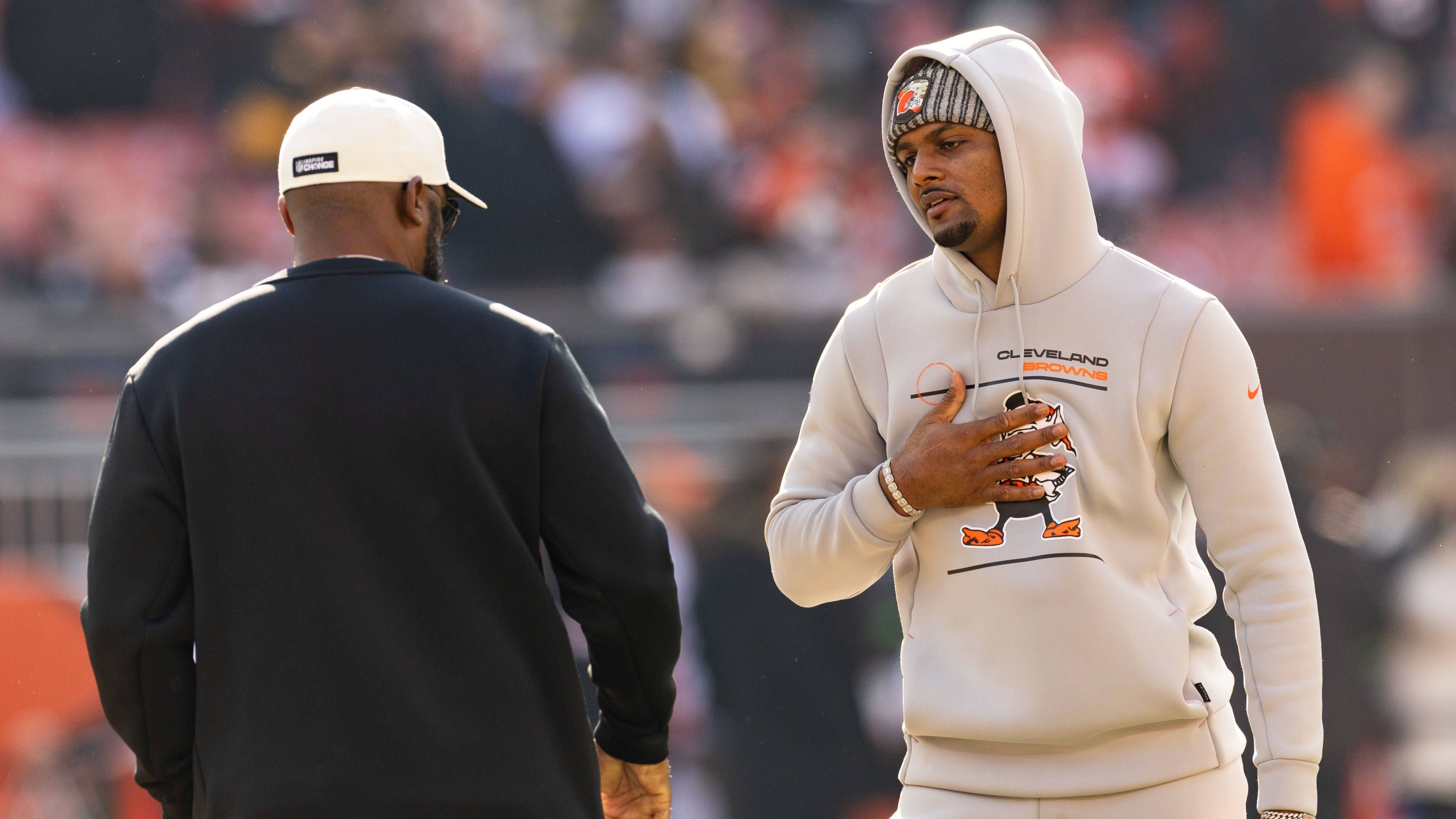 <strong>Week 10: Deshaun Watson (Cleveland Browns)</strong><br>"Ich bin fassungslos und versuche, all diese Informationen zu verarbeiten", erklärte Watson: "Ich hatte das Gefühl, dass wir auf dem besten Weg sind, einen Lauf zu starten und ich glaube immer noch, dass wir das schaffen werden. Ich wollte einfach physisch ein Teil davon sein. Es ist schwer, im Moment alles in meinem Kopf zu verarbeiten."
