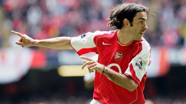 
                <strong>Robert Pires</strong><br>
                Robert Pires - Karriereende mit 42 Jahren. "Ich bin jetzt 42 Jahre alt und irgendwann muss man ja aufhören", sagt der ehemalige französische Nationalspieler dem TV-Sender "BeIn Sports". In Zukunft möchte er mit seinem früheren Klub FC Arsenal zuammenarbeiten. Pires gewinnt 1998 die Weltmeisterschaft mit Frankreich und zwei Jahre darauf auch die Europameisterschaft. Mit Arsenal wird er zweifacher englischer Meister und kann dreimal den FA-Cup in die Höhe stemmen. Zuletzt steht der linke Mittelfeldspieler in Indien beim FC Goa unter Vertrag.
              