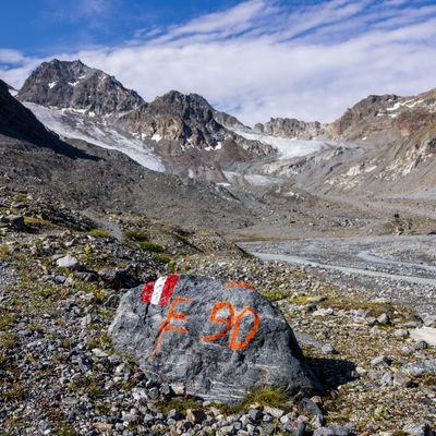 Der einst massive Eiskörper des Tiroler Jamtalgletschers.