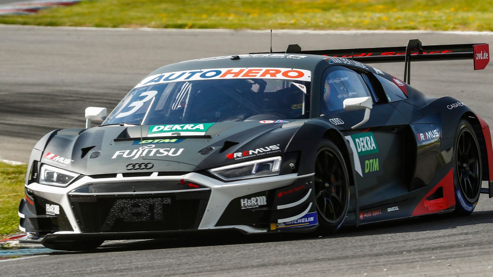 
                <strong>Abt Sportsline (Kelvin van der Linde)</strong><br>
                &#x2022; Startnummer: 3 -<br>&#x2022; Auto: Audi R8 LMS GT3<br>
              