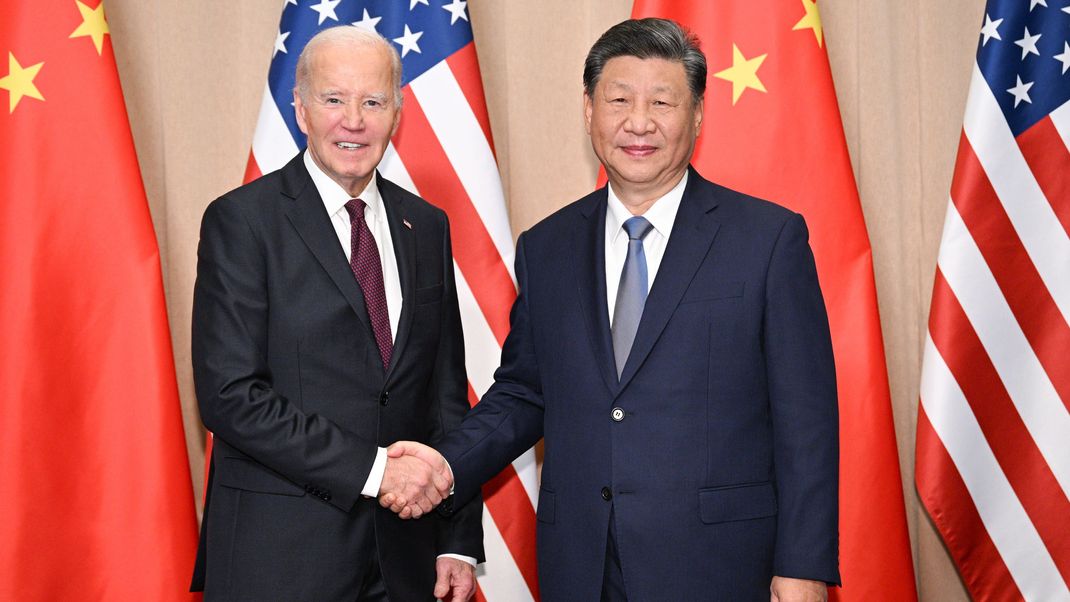 US-Präsident Joe Biden (links) gemeinsam mit dem chinesischen Präsidenten Xi Jinping.