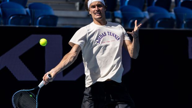Tennisprofi Alexander Zverev bei einer Trainingseinheit in Melbourne