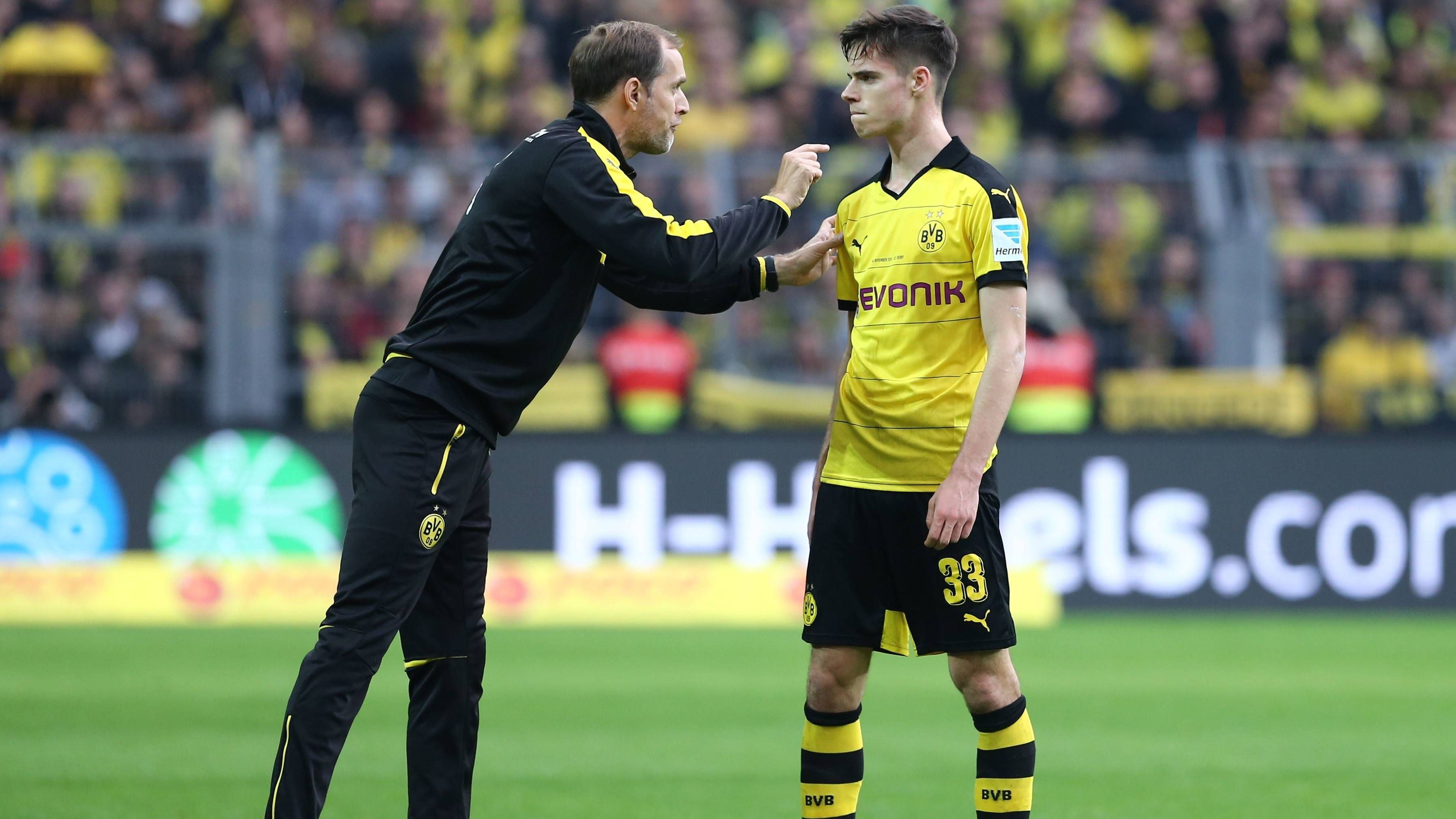 <strong>Julian Weigl (Borussia Dortmund)</strong><br>Bundesliga-Debüt: 15. August 2015 (20 Jahre)<br>Der Youngster kam für 2,5 Millionen von den Münchner Löwen nach Dortmund und prägte das Mittelfeld als Taktgeber und wurde zum Nationalspieler. Fünf Jahre später wechselte Weigl für 20 Millionen zu Benfica Lissabon, heute steht er in Gladbach unter Vertrag.&nbsp;