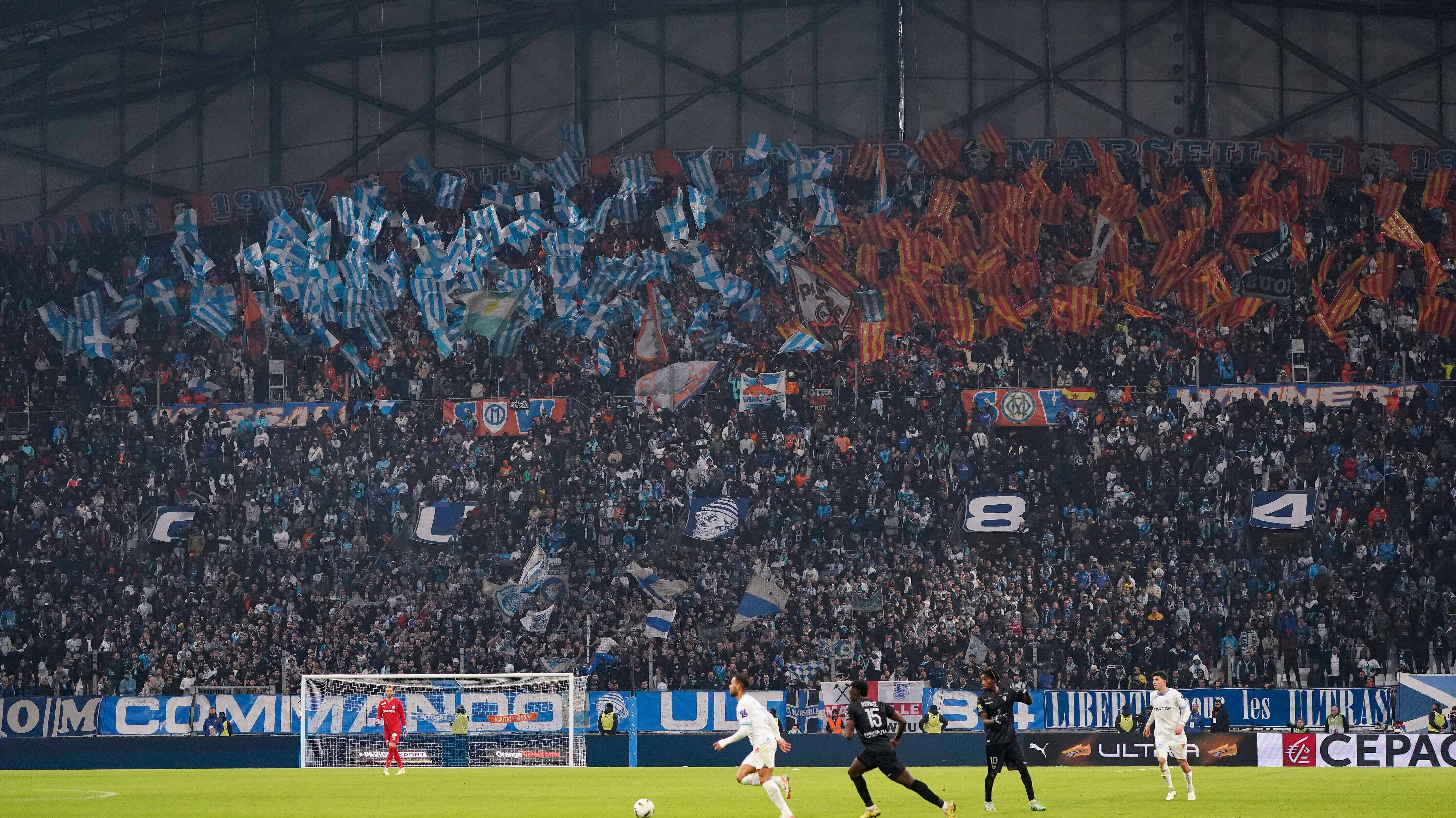 <strong>13. Platz: Velodrome (Ø 59.301 Zuschauer)<br></strong>Stadt: Marseille (Frankreich)<br>Klub: Olympique Marseille