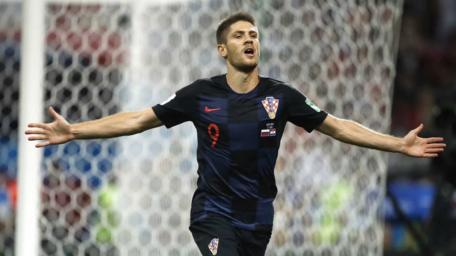 
                <strong>Kroatien trifft nun auch per Kopf</strong><br>
                Vor dem Viertelfinale hatte Kroatien 29 WM-Tore erzielt, aber nur eins davon per Kopf. Gegen Russland trafen die Kroaten (im Bild Andrej Kramaric) doppelt per Kopf.
              