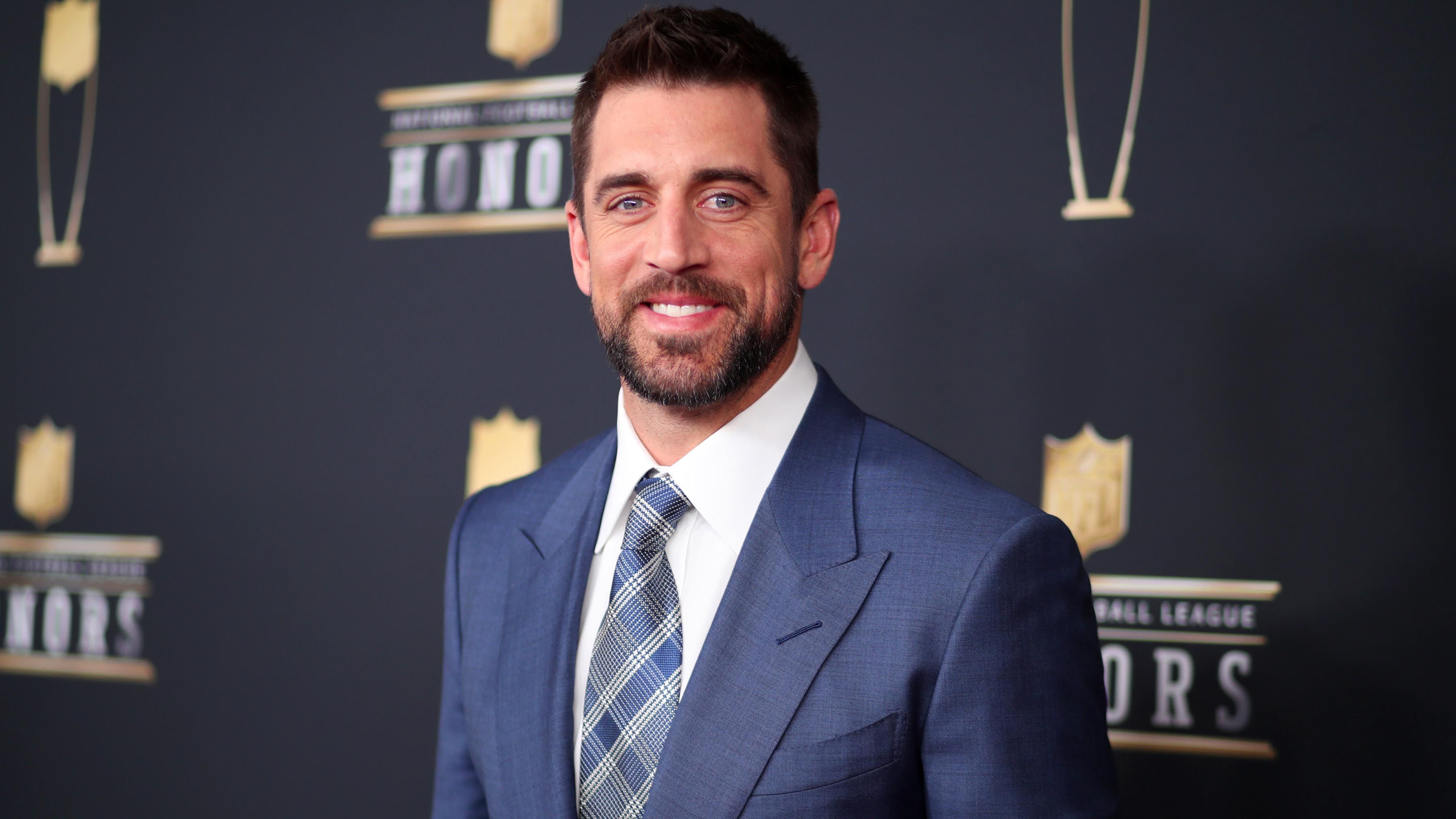 
                <strong>Wettquoten: Wohin zieht es Aaron Rodgers?</strong><br>
                Immer wieder wird um die Zukunfts-Optionen von Aaron Rodgers diskutiert. ran zeigt die nach den Wettquoten realistischsten Teams für den Quarterback (Stand: 3. März). 
              