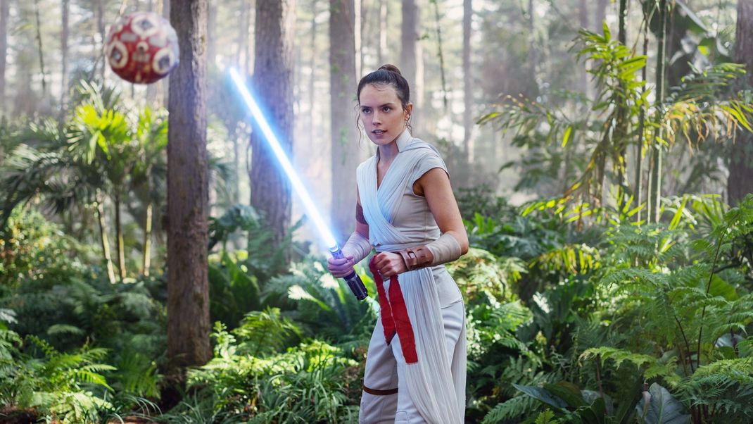 Daisy Ridley als Rey in "Star Wars: Der Aufstieg Skywalkers", dem neunten Teil von insgesamt zwölf Filmen.