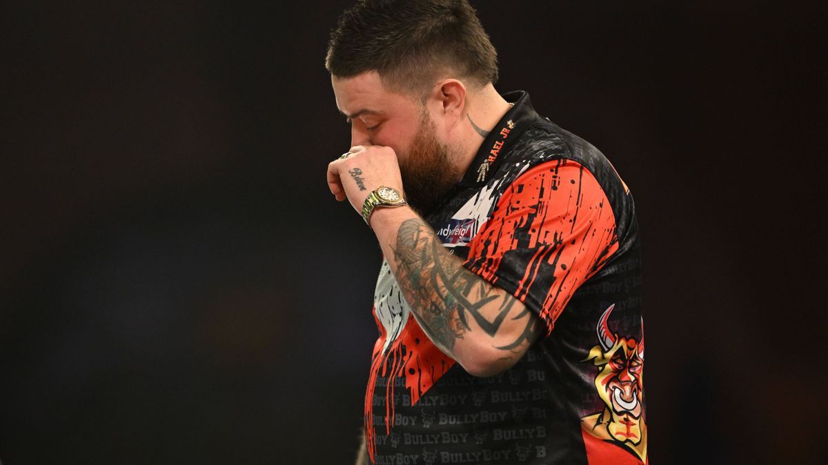 RECORD DATE NOT STATED 19th December 2024, Alexandra Palace, London, England; 2024 25 PDC Paddy Power World Darts Championships Day 5; Michael Smith versus Kevin Doets in their second round match, ...