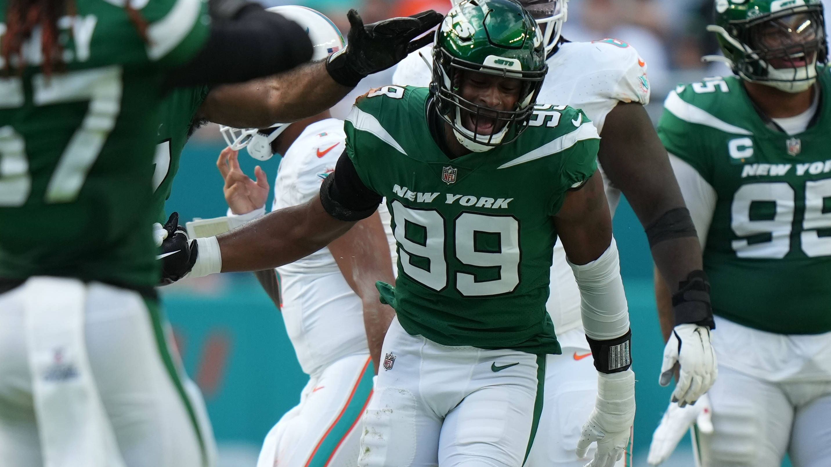 <strong>New York Jets: 2023, Pick 15 - Will McDonald IV (DE)</strong><br>Sah nur 184 Snaps in 15 Spielen, eine eher durchwachsene Saison für den Rookie, der auch selbst mit seiner limitierten Rolle unzufrieden war.