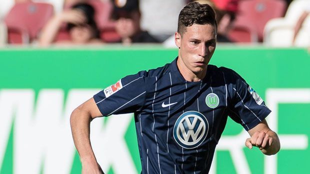 
                <strong>Julian Draxler (VfL Wolfsburg)</strong><br>
                Julian Draxler (VfL Wolfsburg): Der VfL Wolfsburg will Julian Draxler nicht ziehen lassen. Doch der Nationalspieler gibt keine Ruhe und betonte laut "kicker" auch kurz vor Transferschluss noch einmal, dass er den Verein gerne verlassen wolle. Gut möglich, dass die "Wölfe" bei einem kolportierten Angebot über 75 Millionen Euro von Paris St. Germain auf den letzten Drücker noch schwach werden.
              