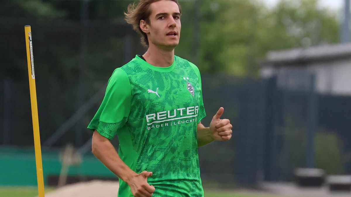06.07.2025, Moenchengladbach, GER, Fussball, Herren, BL, Saison 2025 2026, Borussia Moenchengladbach Saisonauftakt Training Bor. Moenchengladbach Florian Neuhaus (Gladbach) Moenchengladbach NRW Deu...