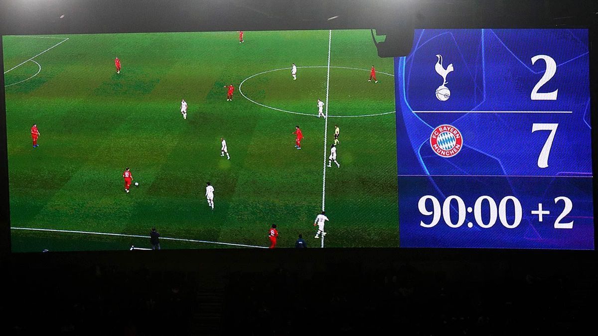 Tottenham-Bayern-Anzeigetafel