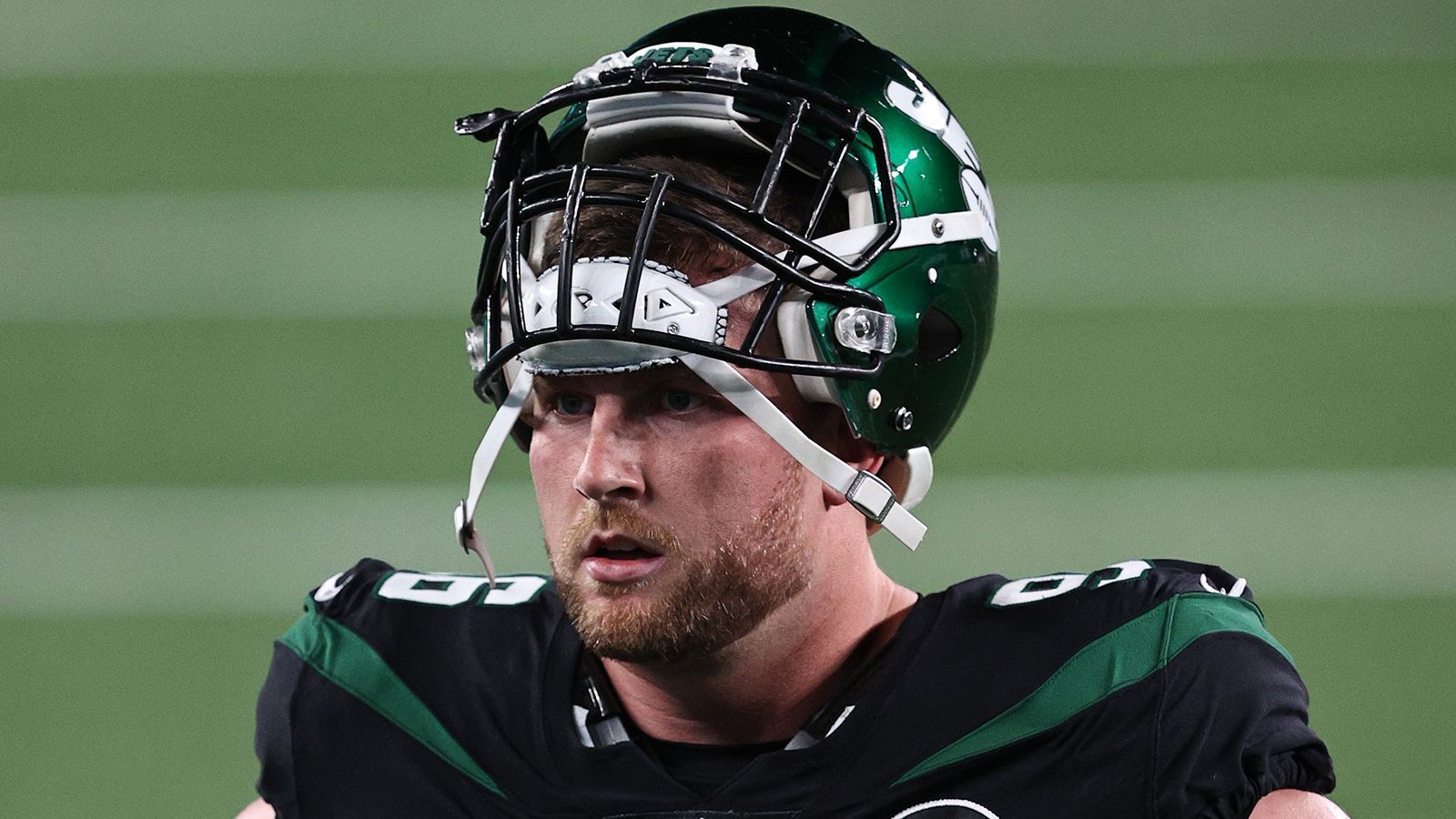 
                <strong>Henry Anderson (Defensive End)</strong><br>
                Und noch Einer für die Defensive. Anderson schließt sich dem Divisions-Rivalen an. Der Defensive End, der zuvor für die New York Jets spielte, hat einen Zwei-Jahres-Vertrag über sieben Millionen Dollar unterzeichnet. Allerdings muss sich der 29-Jährige weiter beweisen. In der vergangenen Saison startete er nur in acht von 16 Spielen und sammelte nur 0,5 Sacks. In der Saison 2018 waren es sieben Sacks - mit einer solche Leistung könnte er die Patriots voranbringen. 
              