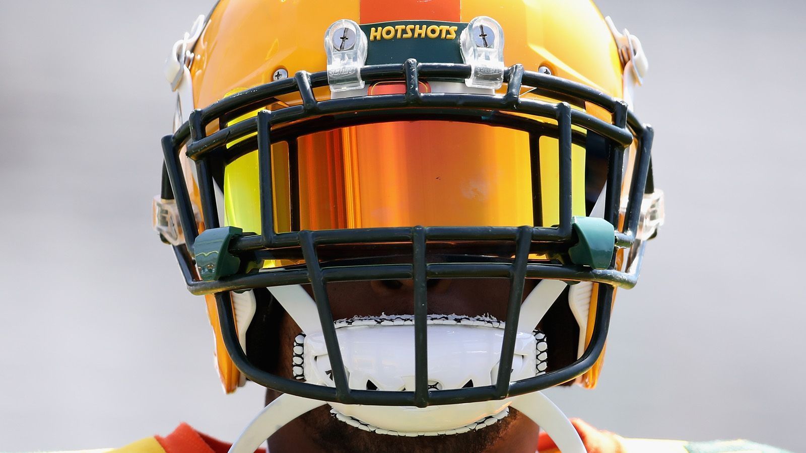 
                <strong>San Diego Fleet (AAF, 2018/19)</strong><br>
                Noch 2018 sollte Johnson für die kommende Saison zu den San Diego Fleet in die AAF gehen. Im ersten und einzigen Draft der AAF nutzten die Fleet sogar die Möglichkeit, Johnson für die Saison 2019 zu beschützen. Zu dieser Saison kam es zwar, Johnson sollte aber nie für das Team auflaufen, weil er nach der Zeit bei den Washington Commanders wegen einer Knöchelverletzung ausfiel.
              