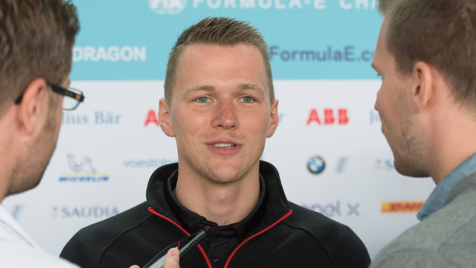 
                <strong>Maximilian Günther</strong><br>
                Team: BMW AndrettiNation: DeutschlandIn der Formel E seit: Saison 2018/2019Bisherige Rennserien: Formel BMW, ADAC Formel Masters, Formel 3, Formel 2
              