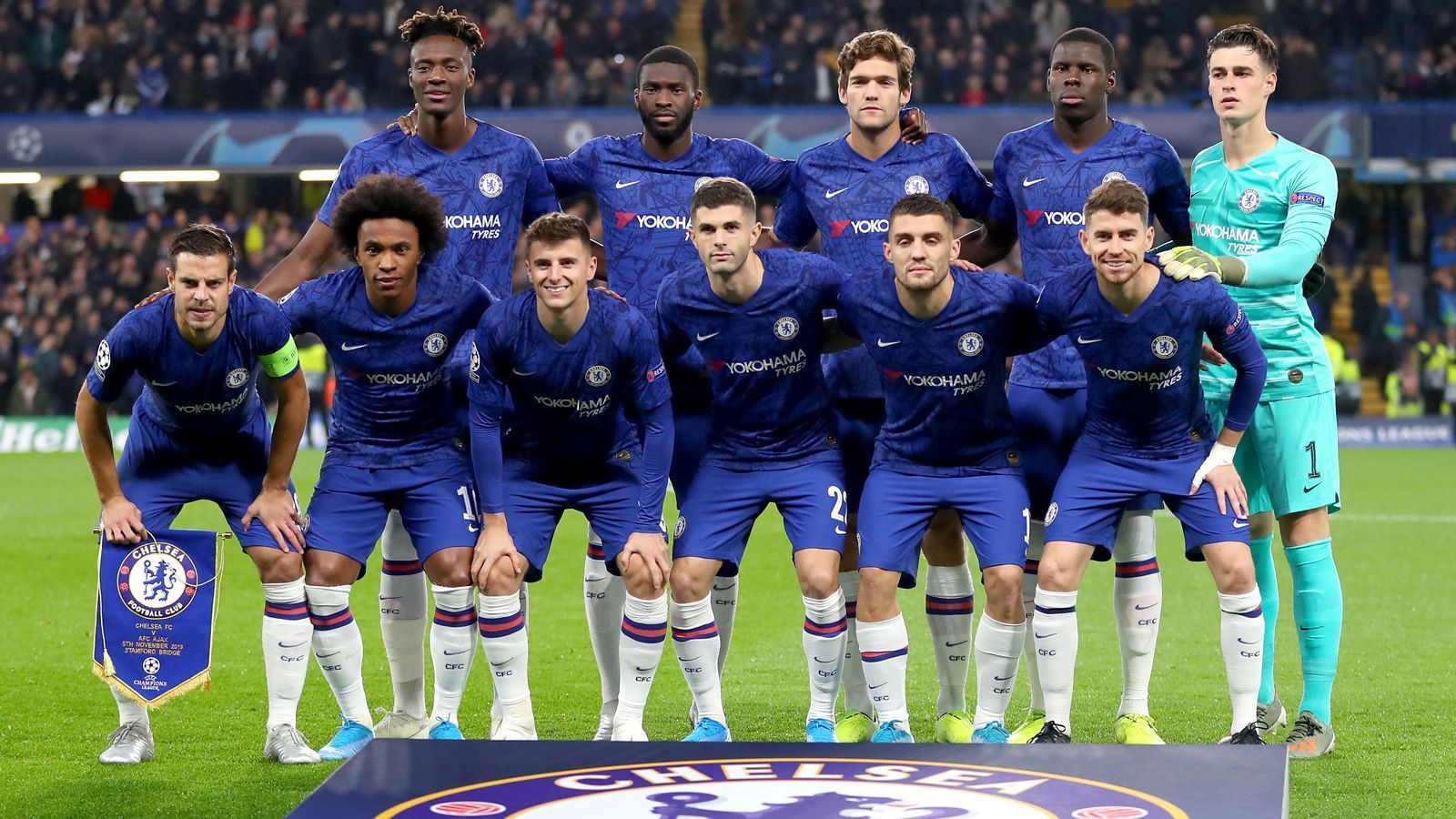 
                <strong>Verspätung Team-Meeting</strong><br>
                Bei Chelseas Teamsitzungen sollte man besser überpünktlich sein - sonst kann es richtig teuer werden! 500 britische Pfund (rund 584 Euro) sind dann fällig und zwar für jede Minute, die ein Spieler zu spät beim Team-Meeting erscheint. 
              