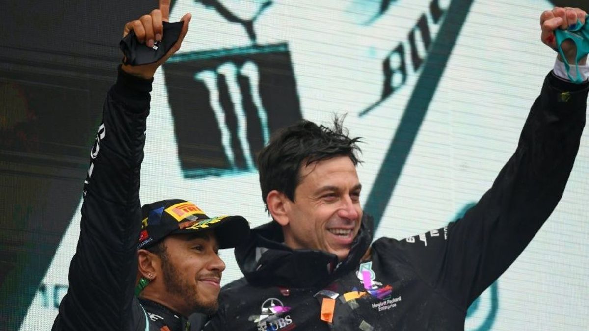 Mercedes will mit Weltmeister Hamilton verlängern