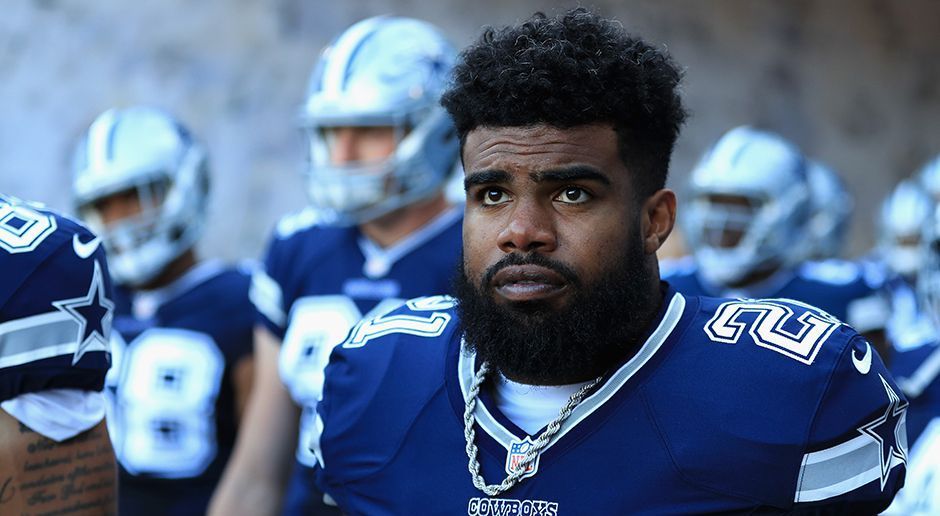 
                <strong>Verlierer: Ezekiel Elliott (Running Back) - Dallas Cowboys</strong><br>
                Ezekiel Elliotts zweite Saison läuft alles andere als nach Plan. Nachdem ihm vorgeworfen wurde, dass er seine ehemalige Freundin geschlagen haben soll, wurde der Running Back von der NFL für sechs Spiele gesperrt. Elliott kann das Urteil der NFL zwar noch anfechten, nach momentanem Stand dürfte er jedoch erst wieder am 29. Oktober für die Dallas Cowboys auflaufen. 
              