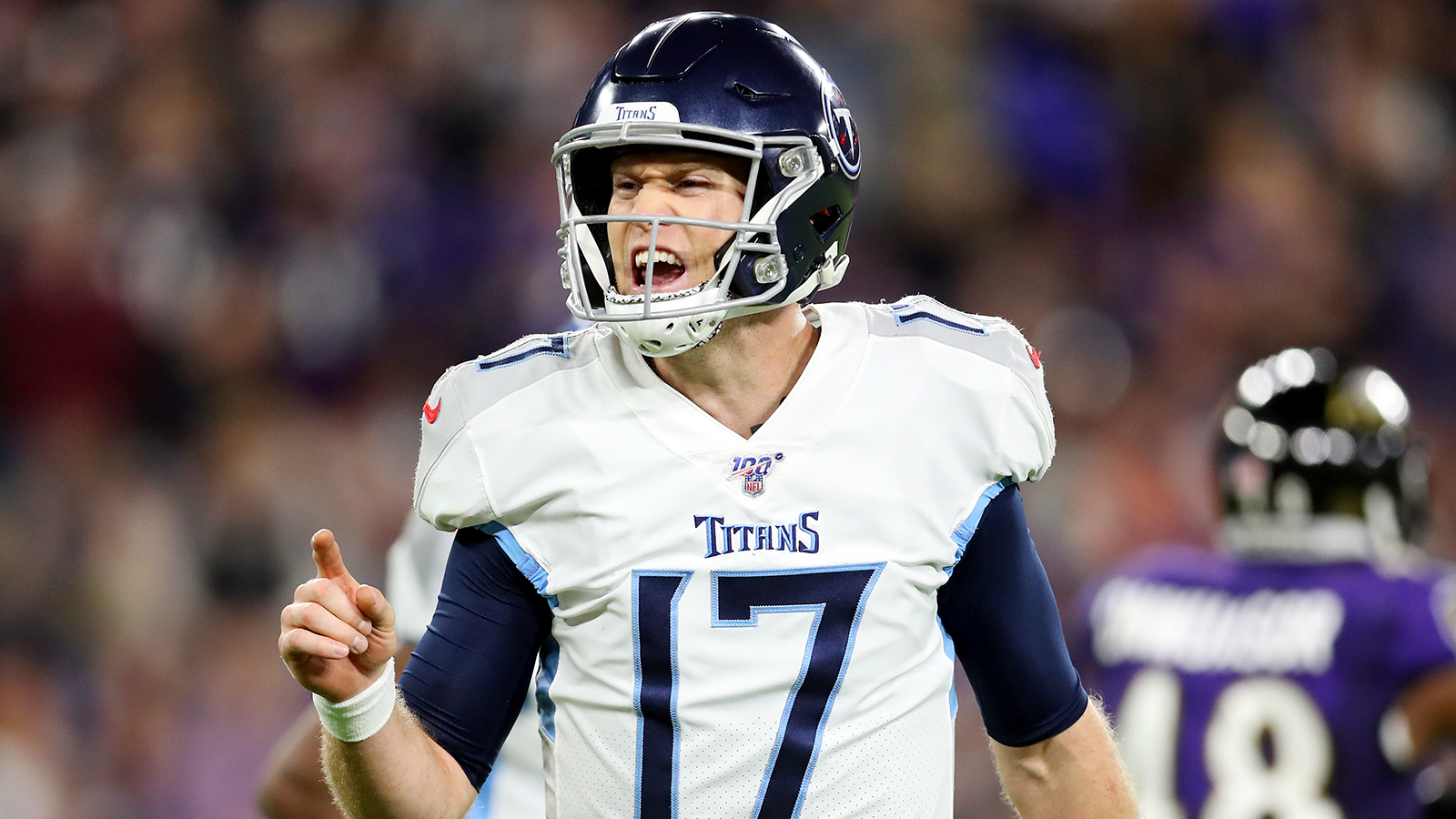 
                <strong>QB: Ryan Tannehill (at Minnesota Vikings)</strong><br>
                Titans-Quarterback Ryan Tannehill sollte eigentlich längst nicht mehr unter dem Radar fliegen. Tut er aber irgendwie trotzdem. Vergangene Saison kickte er die Patriots und Ravens aus den Playoffs. Liefert seit neun Regular-Season-Spielen in Serie nie weniger als zwei Touchdowns pro Spiel ab. Warf für vier Touchdowns vergangenen Spieltag gegen die Jaguars. Und hat mit den Vikings am Sonntag einen dankbaren Gegner. Die mussten in den ersten beiden Wochen zwei herbe Pleiten gegen die Packers und Colts hinnehmen. Und kassierten dabei insgesamt 71 Punkte. Nur die Falcons waren noch mieser unterwegs.
              