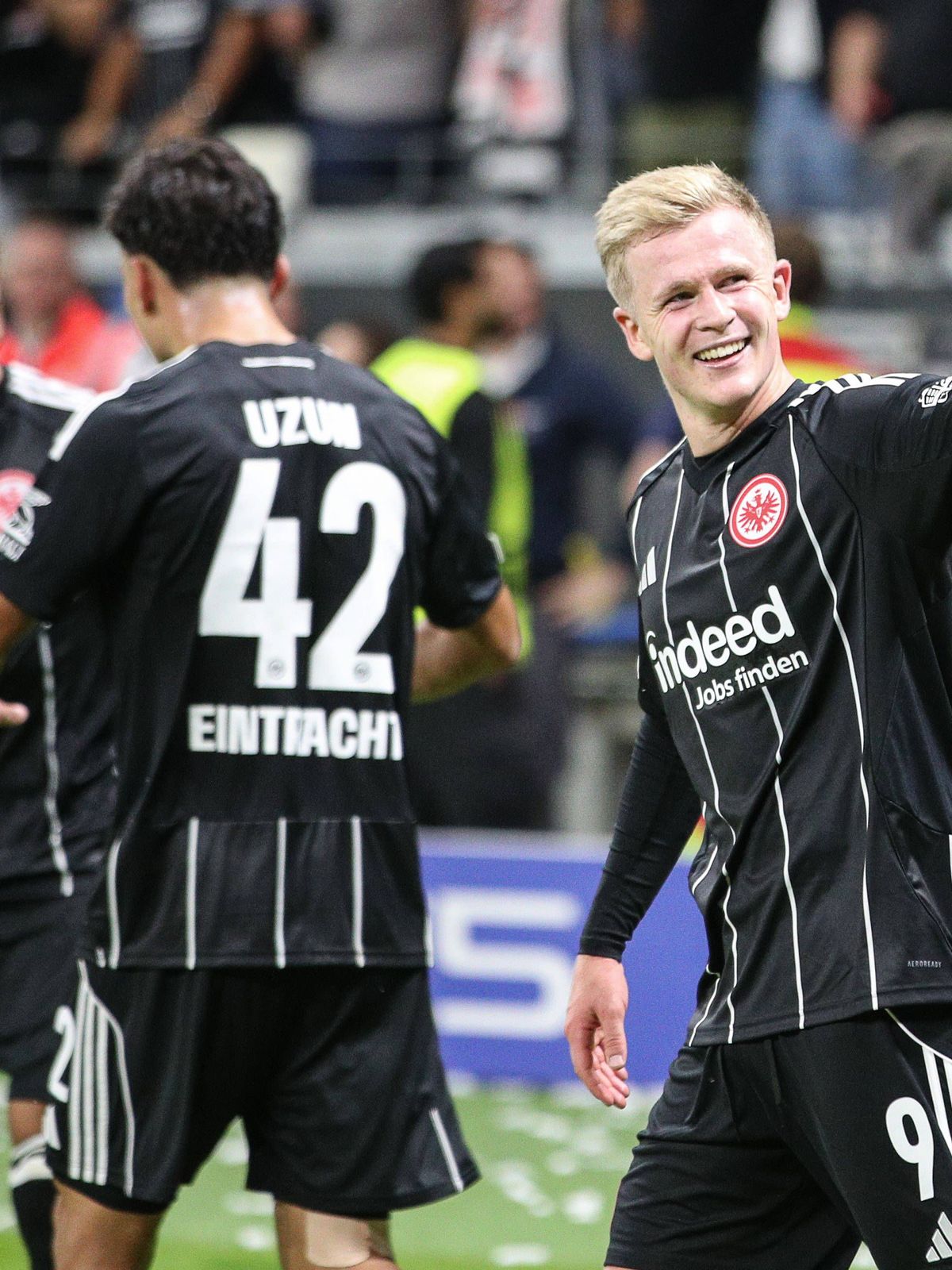 Gute Laune bei Jonathan Burkardt (Eintracht Frankfurt, 09) nach seiner Treffer zum 3:1, GER, Eintracht Frankfurt vs Galatasaray Istanbul, Fussball, UEFA Champions League, Ligaphase, 1. Spieltag, Sp...