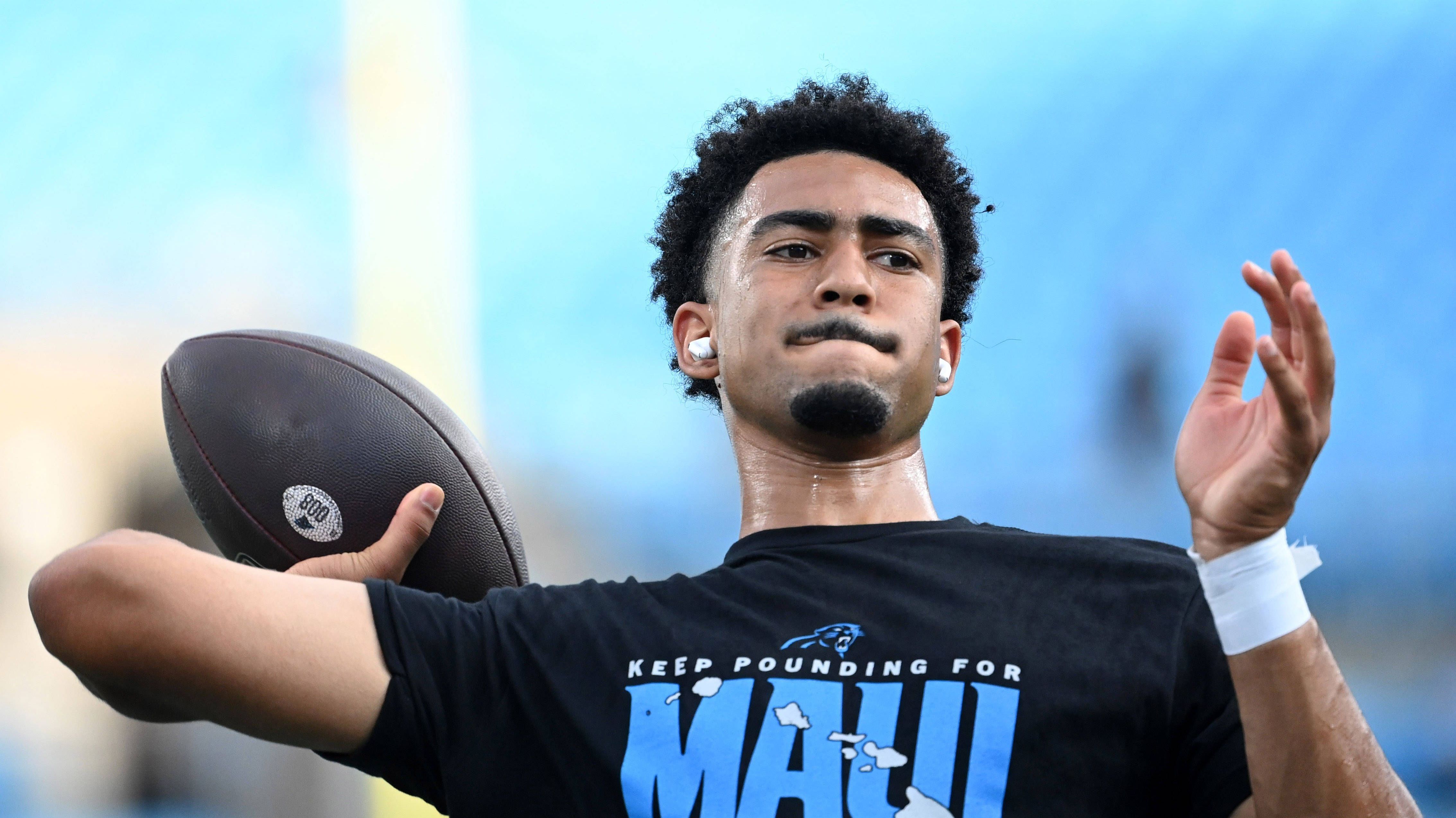 <strong>Bryce Young (Carolina Panthers)</strong><br>Ebenfalls in sein erstes Jahr geht der erste Pick des diesjährigen Draftes mit den Carolina Panthers. Am College konnte er mit Alabama überzeugen. Nun soll es auch in der NFL funktionieren für den jungen Quarterback.