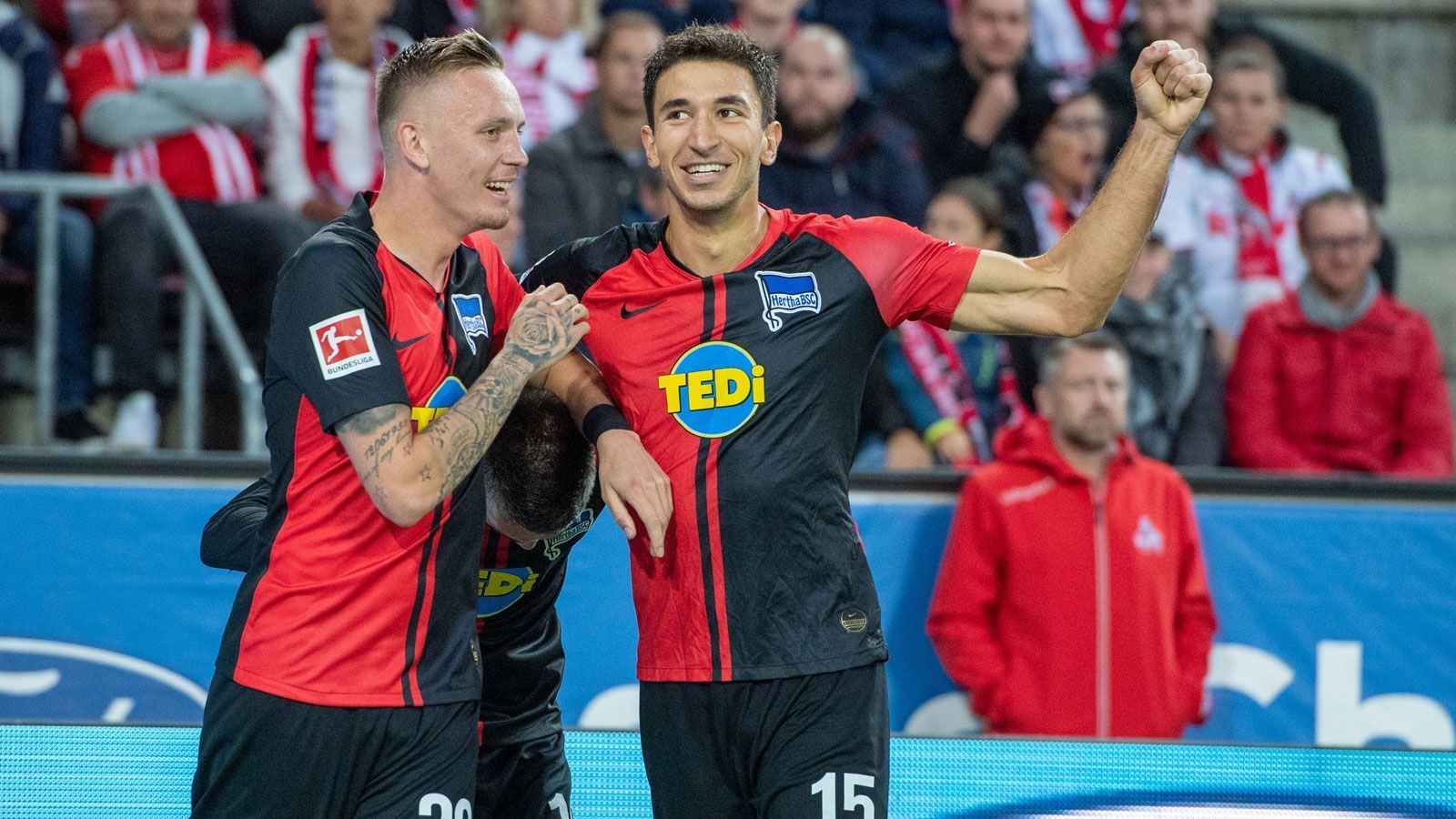 
                <strong>Hertha BSC</strong><br>
                Marko Grujic (r./FC Liverpool): Im vergangenen Sommer ließ sich der Serbe ein zweites Mal an den Hauptstadtklub verleihen, doch von einer Kaufoption konnte die Hertha nur träumen. Eigentlich dürften die Chancen auf ein drittes gemeinsames Jahr stark gen Null tendieren. Einzige Hoffnung: Grujic sieht in Liverpool erneut kein Land und Herthas Investor greift entsprechend tief in die Tasche - eine weitere Leihe scheint ausgeschlossen.Marius Wolf (l./Borussia Dortmund): Beim ehemaligen Frankfurter und Hannoveraner sieht die Situation anders aus. Hertha BSC hat das Heft des Handelns in der Hand, allerdings soll dem Klub die Kaufoption für angeblich 20 Millionen Euro dann doch zu üppig ausfallen. Immerhin: Wolf und Hertha-Manager Michael Preetz signalisierten bereits Lust auf eine längerfristige Zusammenarbeit. Sollte sich der BVB, der keine Verwendung für den Flügelspieler haben dürfte, nicht querstellen, winkt eine schnelle Einigung.
              