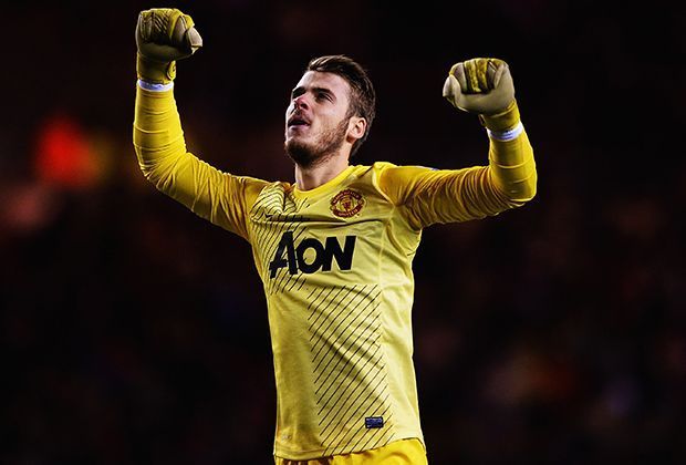 
                <strong>David de Gea (23, Manchester United)</strong><br>
                Könnte eines der größten Probleme lösen: Iker Casillas präsentiert sich derzeit so wackelig wie in der Vorsaison. Ob sich Del Bosque traut, den zweifachen U-21-Europameister als Nummer Eins zu etablieren? Wer in seine vierte Saison als Stammkeeper bei United geht, hat auf das Zeug dazu!
              